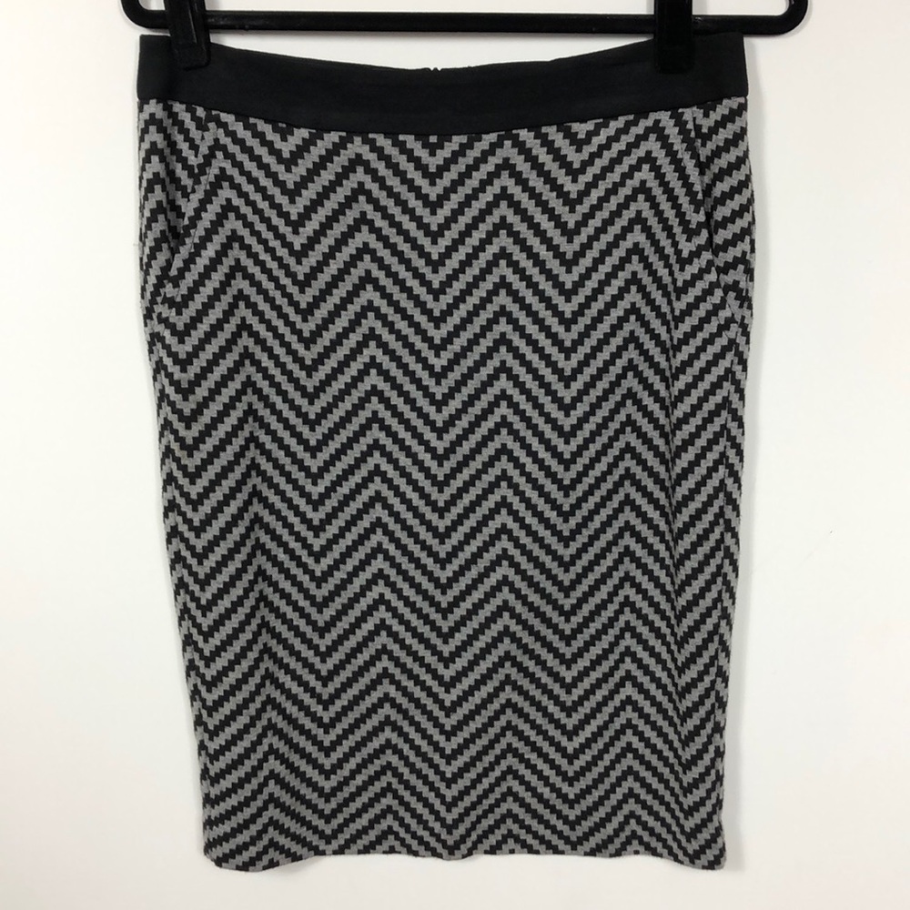 🆕Trina Turk>Wool abstract pencil skirt NWOT